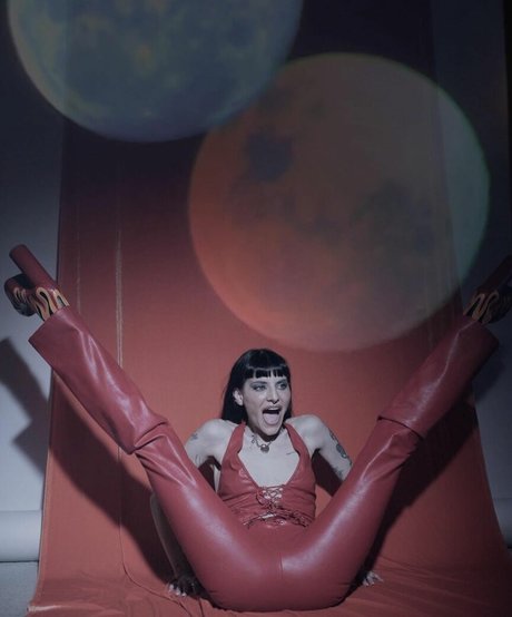 Lilith Czar modèles nus collection