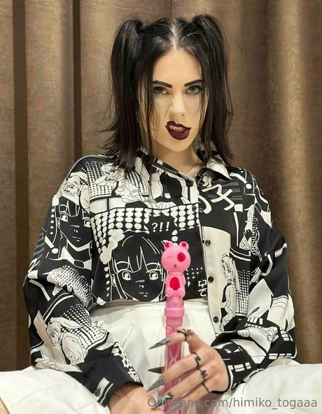 himiko togaaa mannequin image