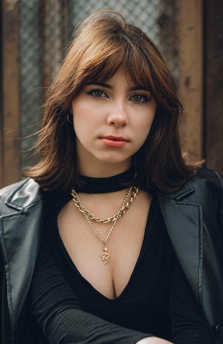 zlatka lesenok arte modelo fotos