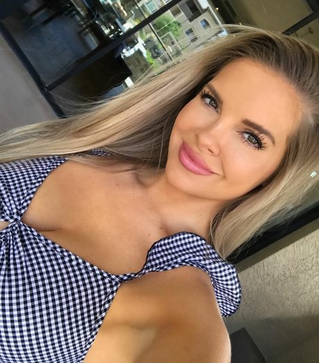 Kayla Collins bonita estrella porno foto