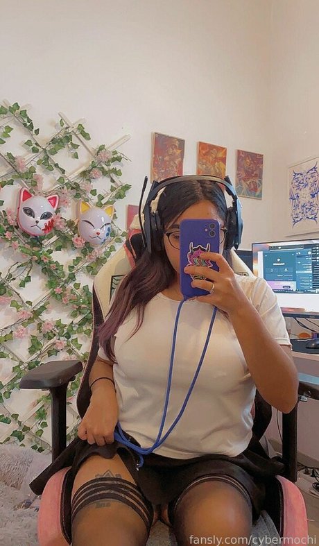 hxrnysuccubus hermosa actriz galerías