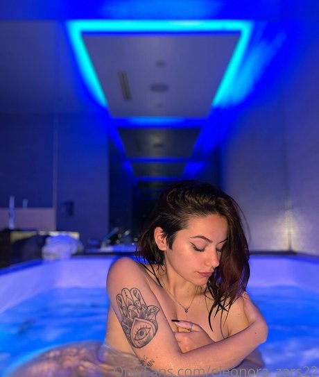 eleonora zars22 étoile exclusive galeries