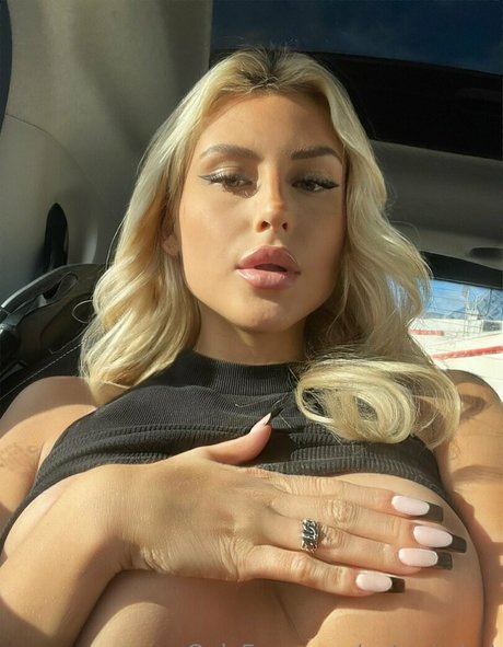 Antonia Rot pornstar erotic gallery