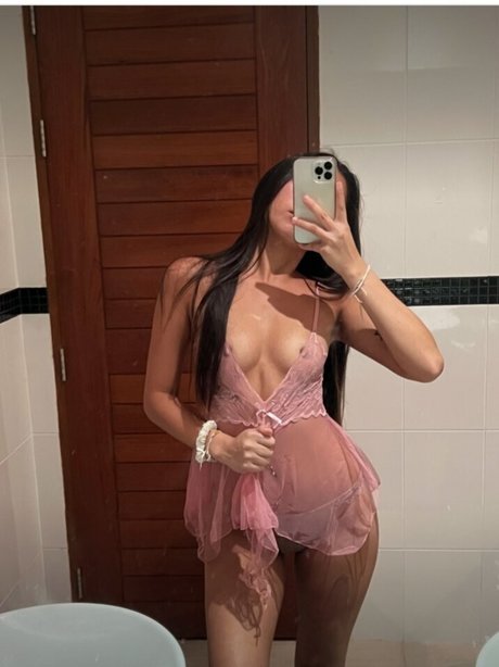 Yoke Onipa star naked photos