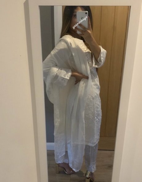 Ybbbyx modèle adulte image