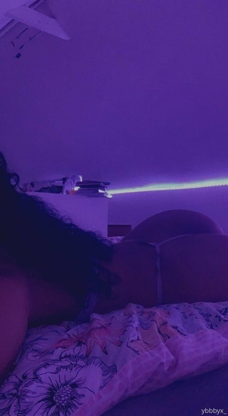 Ybbbyx model naked images