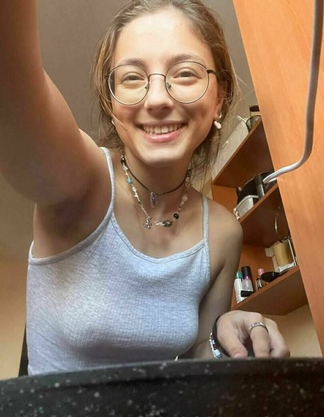 leamoore desnudos estrella imagen