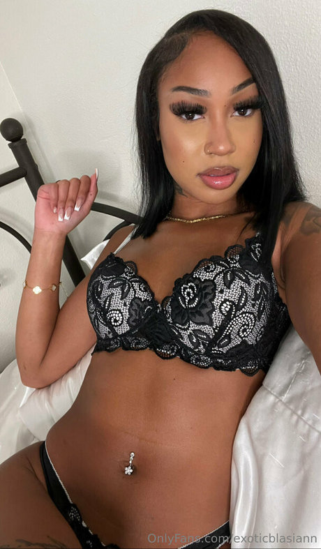 exoticblasiann actriz perfecta fotos