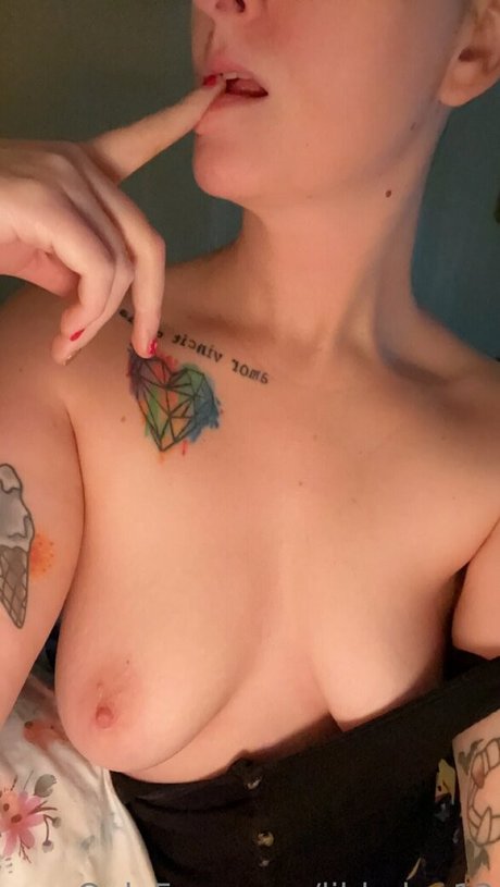 libbylou13 estrella desnuda imágenes