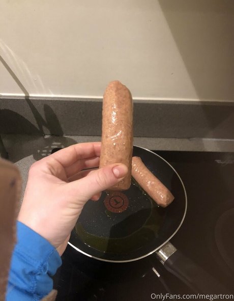 megartron modèles nus galerie