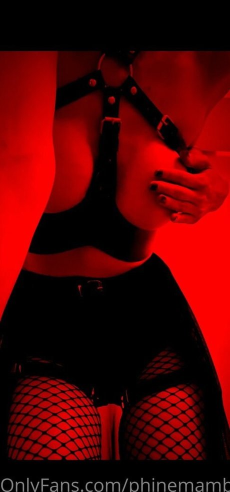 phinemamba belle actrice photo