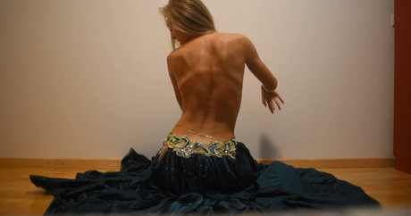 Belly Dancer Lisa sex actress photos