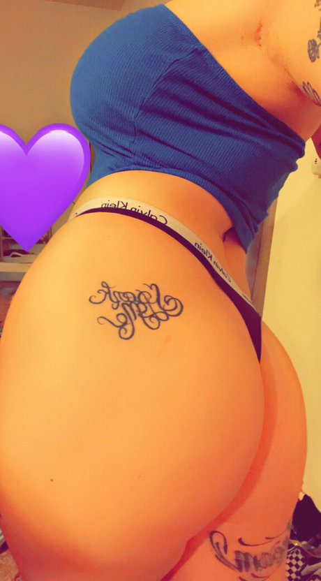 valentinevixen777 modelo imagen