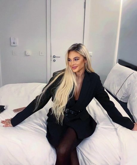 Angelika Kramer hermosa modelo archivo