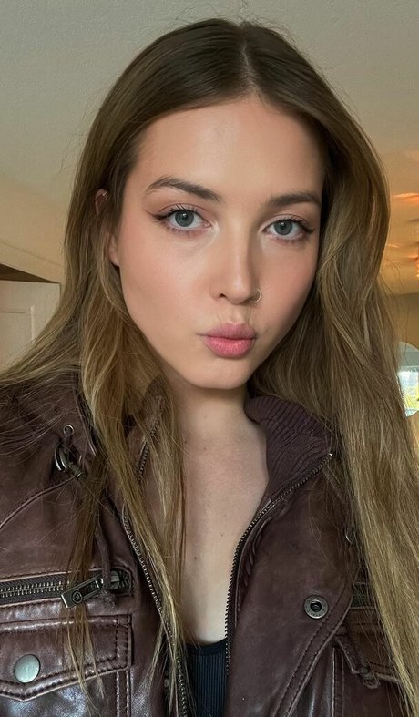 Maya V Henry porn actress gallery
