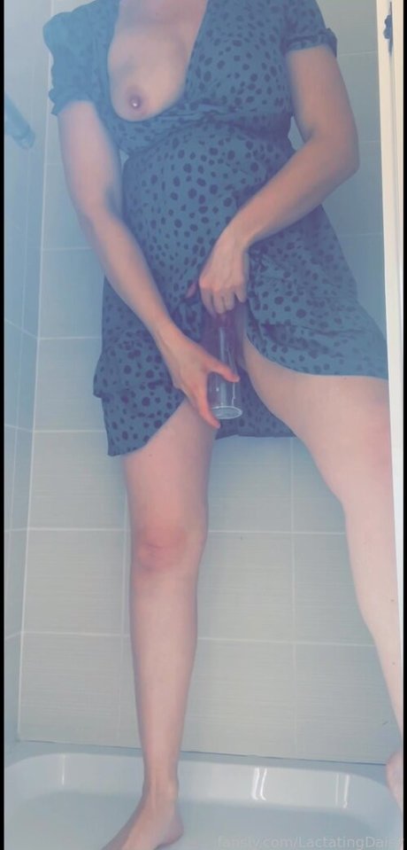 LactatingDaisy estrella porno superior galerías