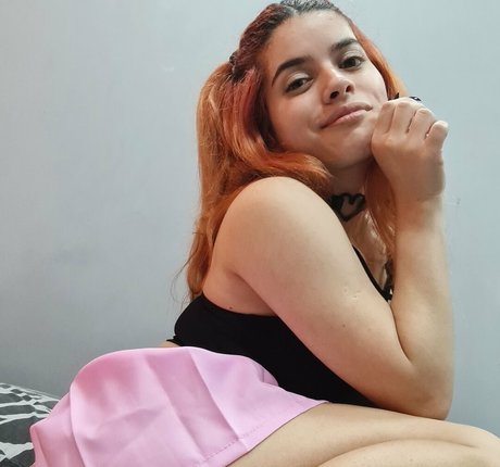 piecitossuavess modelo fotos