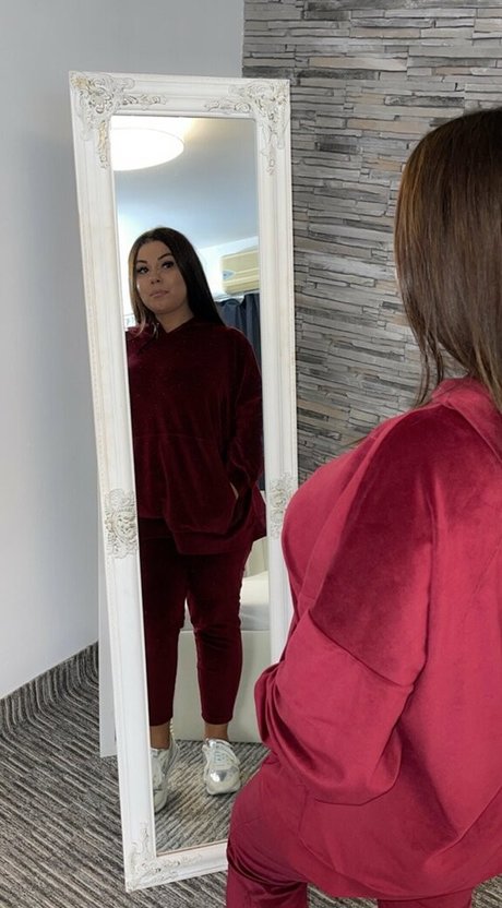 ariamoreu estrella atractiva galería