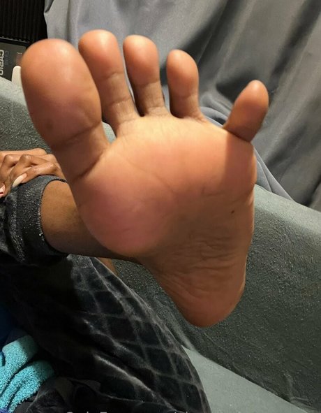 chocolatefeetbabe modèle magnifique photos