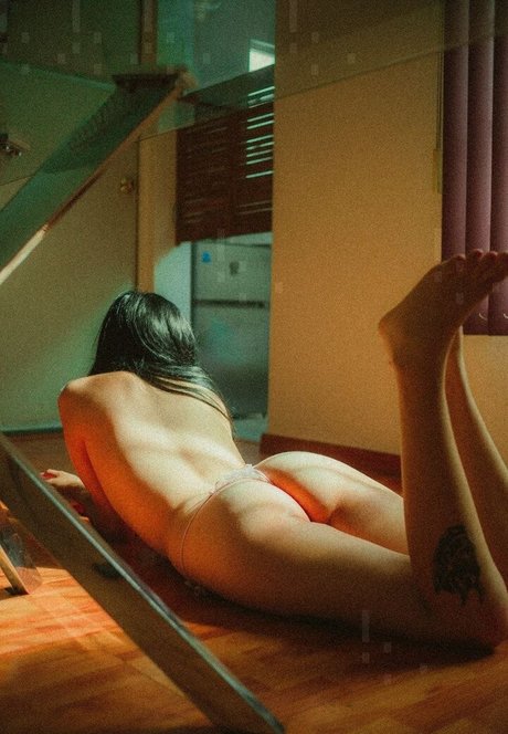 Basoofia estrella porno foto