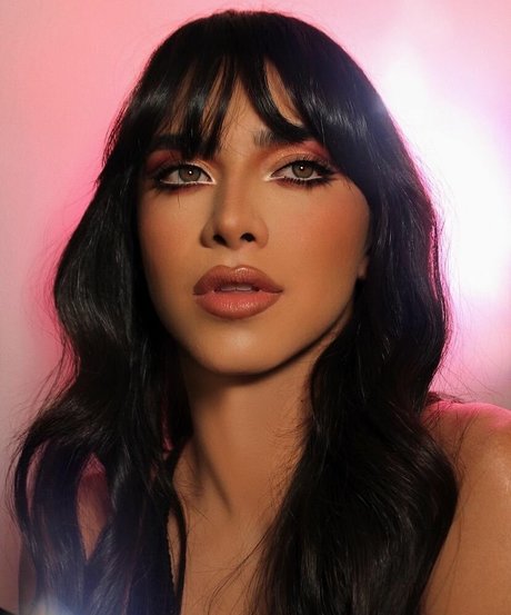 Gabrielle M modelo de arte galería