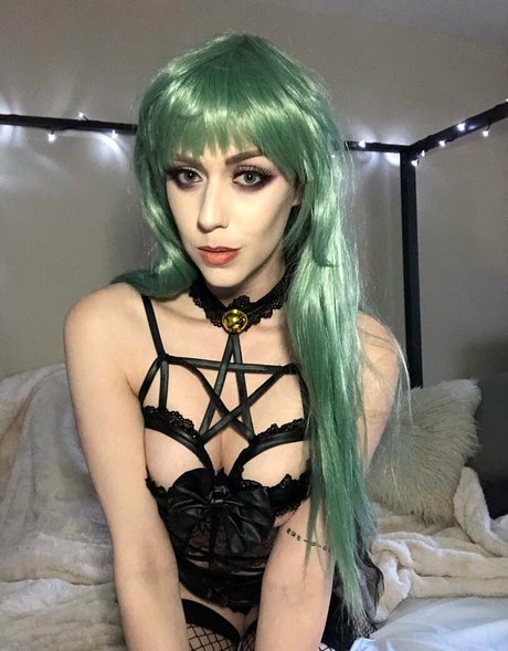 camghoul estrella del arte fotos