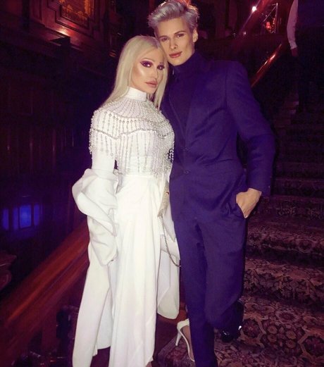 luvluvuxuluvluv star érotique collection