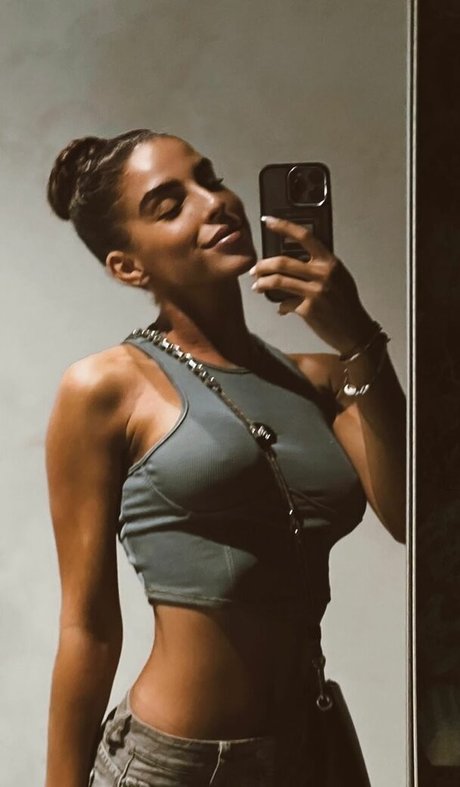 Zoe Bayona actrice exclusive galerie