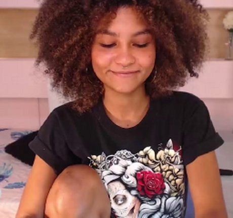 Recurbate S bonita modelo foto