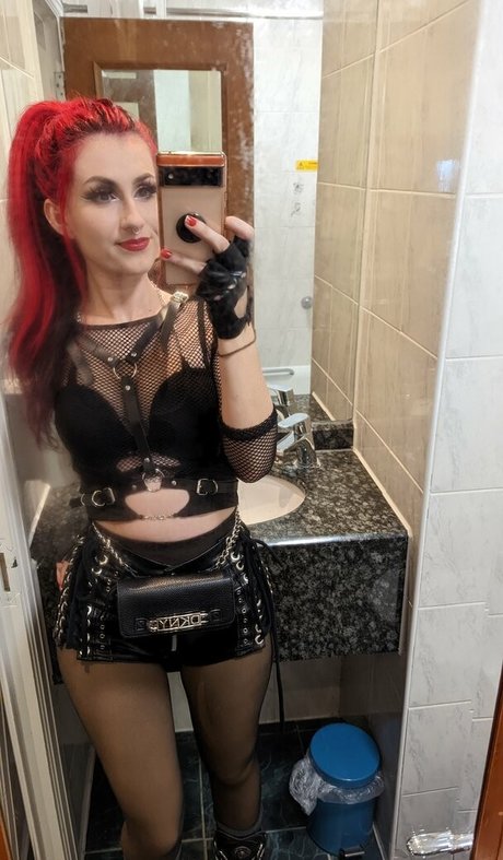 Knightenator nude pornstar picture