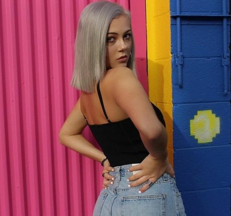 Alexi Blue jolie star du porno galerie