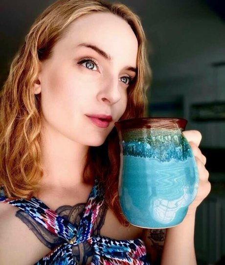 orgie de MILF OnlyFans sympa pornographique image