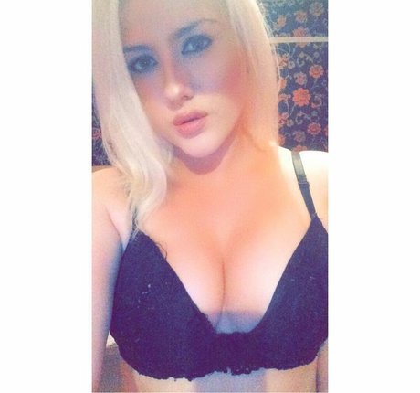 Bethany Koko modelo agradable fotos