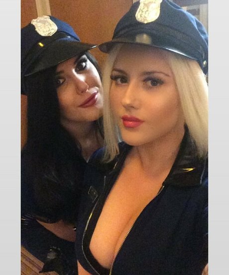 Bethany Koko Miniatura