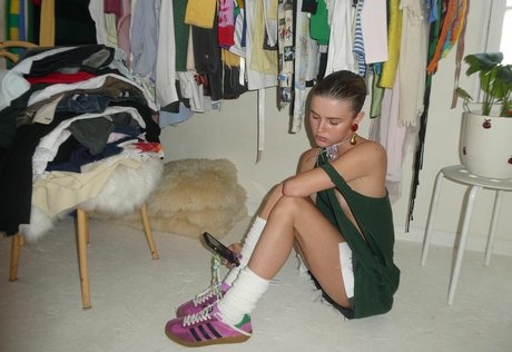 Courtney Mawhorr desnudos de estrellas porno galería