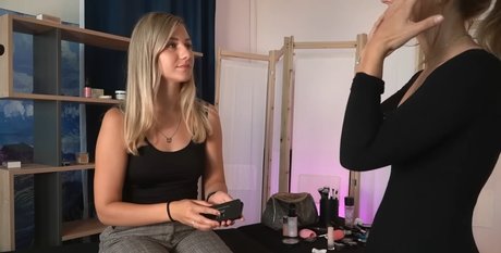 Kewas Asmr model picture