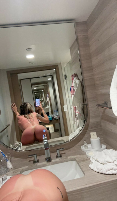 Ryelee Steiling nude pornstar picture