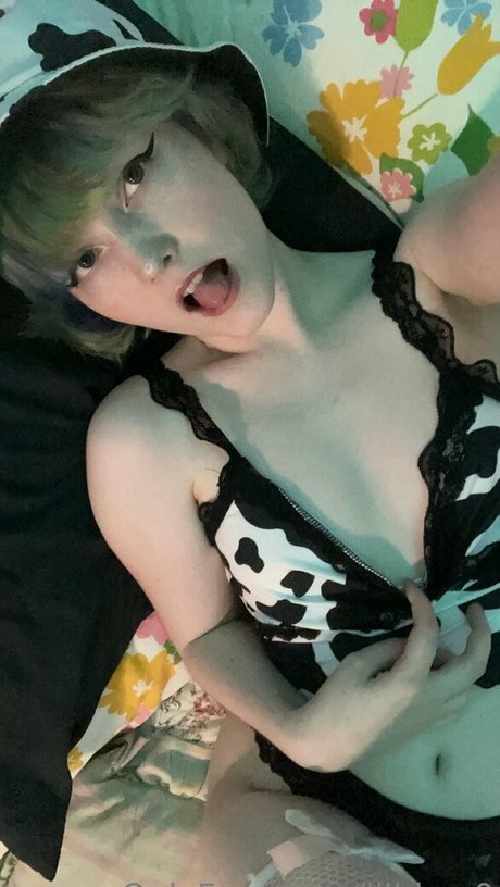 lilbbg 0 estrella porno atractiva galería