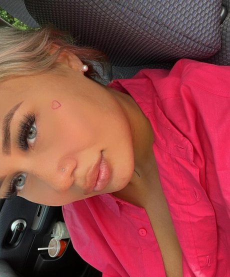 whetuk sexy star image