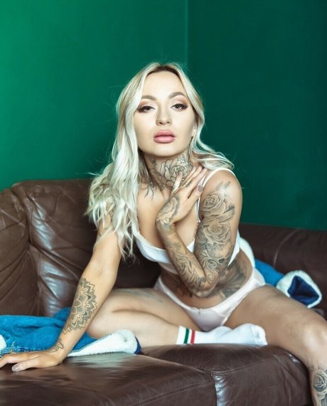 Ana Stanskovsky estrella porno del sexo foto