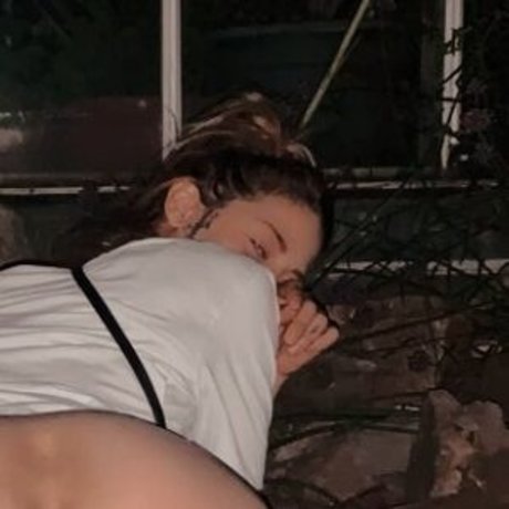 Mym Savagebetty modelo sexy foto