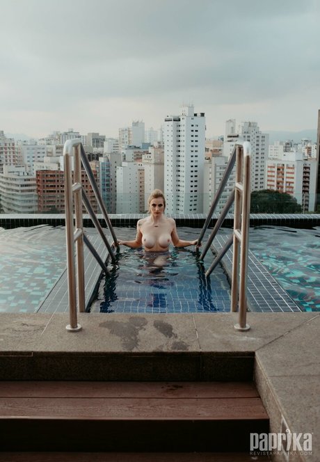 Gabi Marciglio modelo desnuda imagen