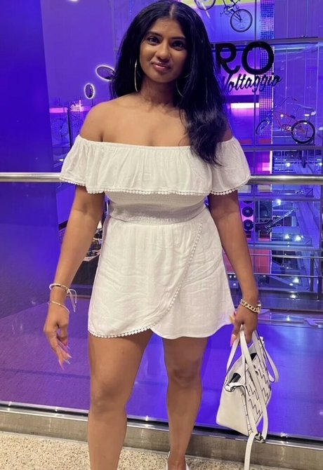 MzKora pornstar nudes img