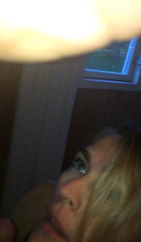 Laura Bach star du porno img