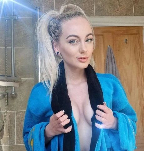 chloxxhill model hd picture