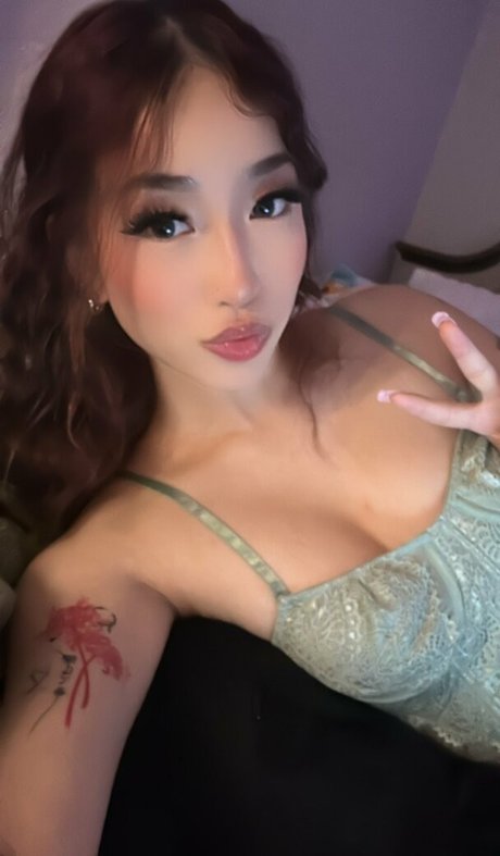 Harmonee Yang pornstar beautiful pic