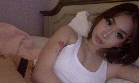 Harmonee Yang model xxx picture