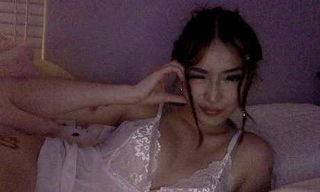 Harmonee Yang nudes model photos