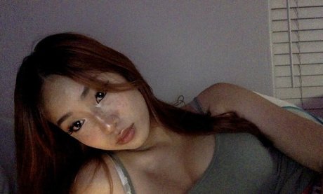 Harmonee Yang beautiful model img