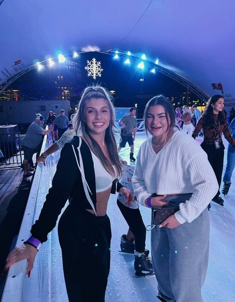 Jordan Lewis modelo hermosa imágenes